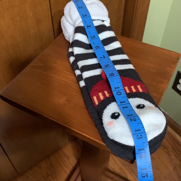 LEGALE- Keep your Merry Socks On! - Picture 6 of 9